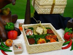 Sambut Momen Lebaran, The Royale Krakatau Hadirkan Paket Hidangan Spesial 